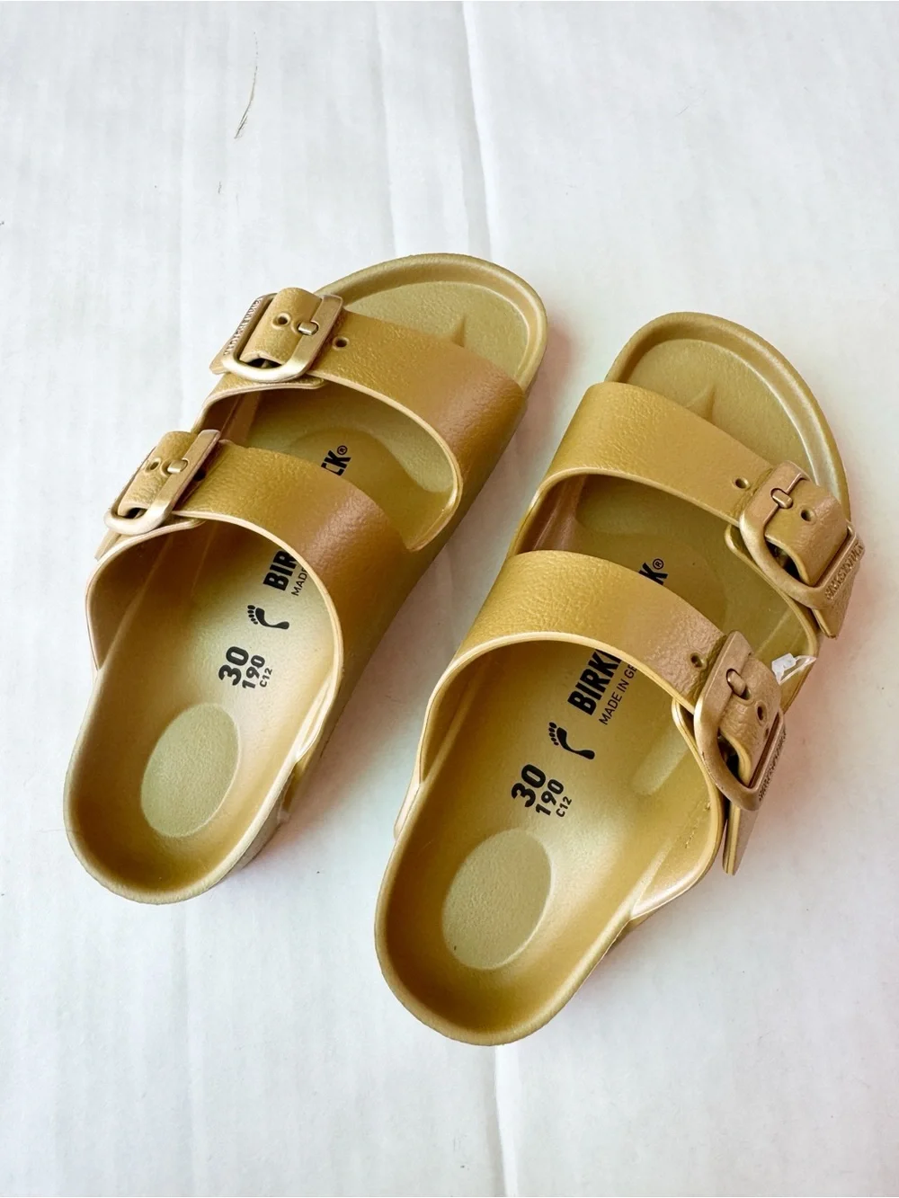 Birkenstock New Kids Arizona in Glamour Gold size 12-12.5 NWOT